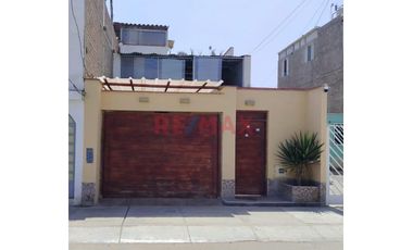 Casa De 3 Pisos | Lurín