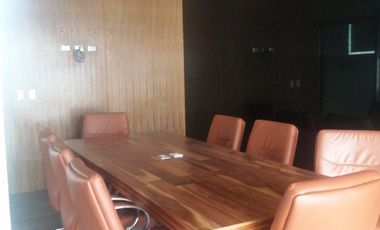 RENTO OFICINAS EN LOMAS DE ANGELOPOLIS I, AMUEBLADA EN TORRE LORETA