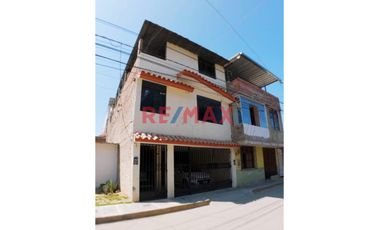 Se Vende Casa En Zona Urbana. Urb:Lopéz Albujar Ii Etp. -  Sullana