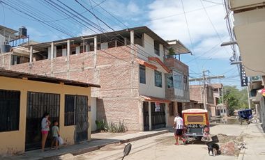 Se Vende Casa En Zona Urbana. Urb:Lopéz Albujar Ii Etp. -  Sullana