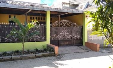 Rumah di alam pesona sidorejo , krian