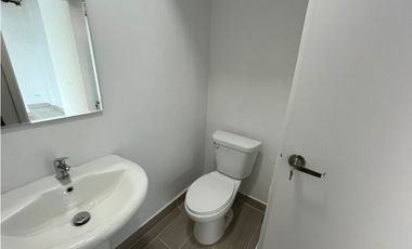 ALQUILER OFICINA CON O SIN MUEBLES CALLE 50 TORRE GLOBAL MTTO INCLUIDO