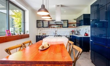 Casa en venta de 6 dorm. en Colina