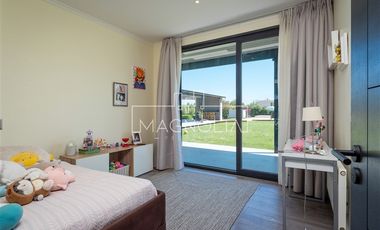 Casa en venta de 6 dorm. en Colina