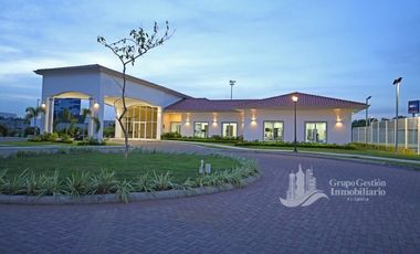 CASA EN SANTA MARIA GRAN OPORTUNIDAD TOWNHOME