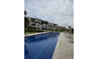CASA EN SANTA MARIA GRAN OPORTUNIDAD TOWNHOME
