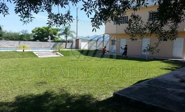 Quintas en Venta en Padilla