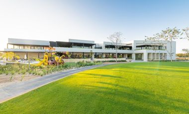 Invierte en Mérida: Desarrollo con Golf Nocturno, Albercas y Canchas Deportivas