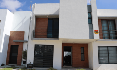 Casa En Renta Privada Azul Los Lagos, Zona Industrial SLP