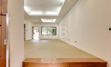 VENTA DE CASA CON PISCINA $975.000 #509