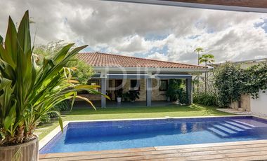 VENTA DE CASA CON PISCINA $975.000 #509
