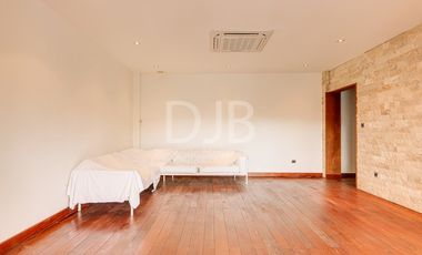 VENTA DE CASA CON PISCINA $975.000 #509