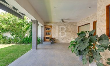 VENTA DE CASA CON PISCINA $975.000 #509