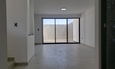 EXCELENTE CASA EN VENTA EN CANDORA RESIDENCIAL, LEÓN,GTO.