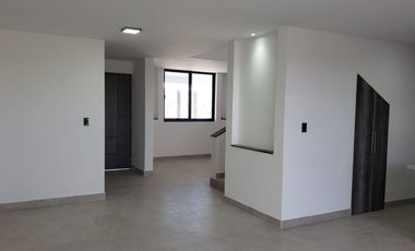 EXCELENTE CASA EN VENTA EN CANDORA RESIDENCIAL, LEÓN,GTO.