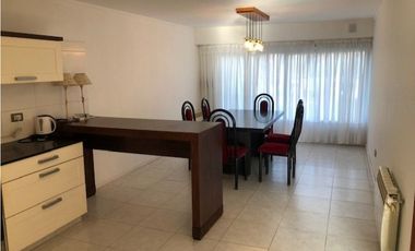 Casa desarrollada en dos plantas con amplio parque 4 dormitorios Colinas Peralta Ramos