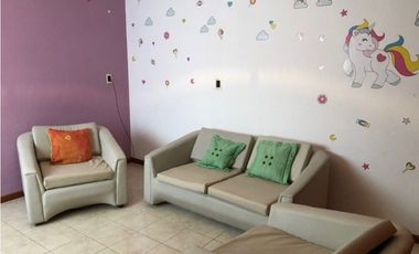 Casa desarrollada en dos plantas con amplio parque 4 dormitorios Colinas Peralta Ramos