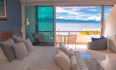 Lujosa residencia en venta con vista a la playa en Puerto Vallarta