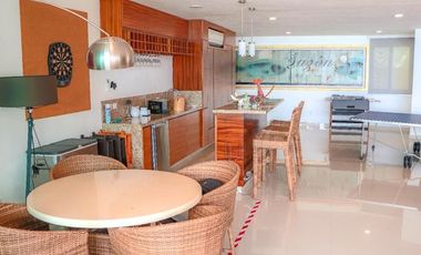 Lujosa residencia en venta con vista a la playa en Puerto Vallarta