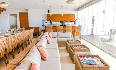 Lujosa residencia en venta con vista a la playa en Puerto Vallarta