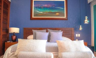 Lujosa residencia en venta con vista a la playa en Puerto Vallarta