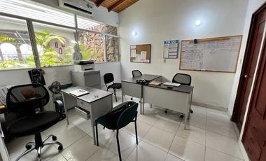 casa en venta en quinta oriental. Cod V2466