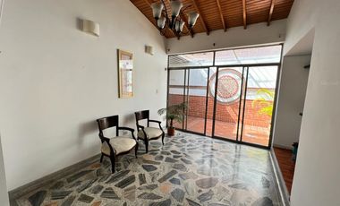 casa en venta en quinta oriental. Cod V2466