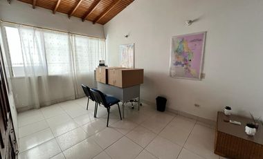 casa en venta en quinta oriental. Cod V2466