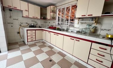 casa en venta en quinta oriental. Cod V2466