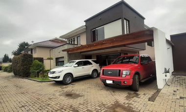 Casa de venta en Chaullabamba sector Colegio Alemán