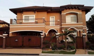 HOUSE AND LOT FOR SALE IN PORTOFINO SOUTH