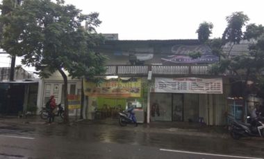 Ruko komersial di raya dukuh kupang Surabaya