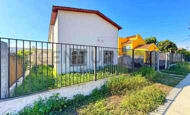 Se vende casa con potencial comercial en Peñuelas