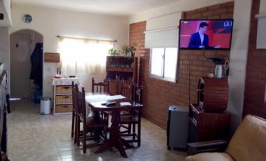 CHALET + 2 Viviendas MERLO SAN LUIS / Pasos Malos