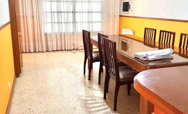 Venta de casa - chalet en Luis Guillon