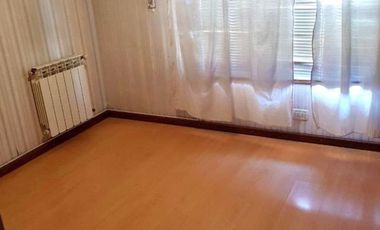 Venta de casa - chalet en Luis Guillon