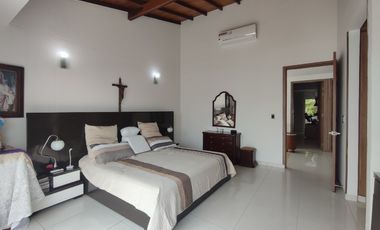 casa en venta en la floresta. Cod V30564