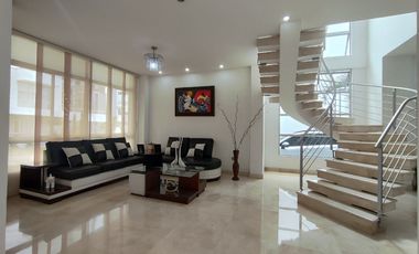 casa en venta en la floresta. Cod V30564