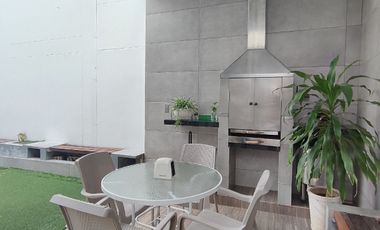 casa en venta en la floresta. Cod V30564