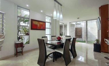 casa en venta en la floresta. Cod V30564