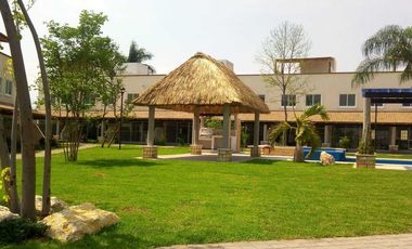 CASA CON ALBERCA AL SUR DE MORELOS