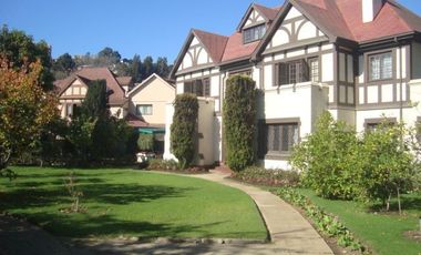 Venta casa 7 dorm, mansarda, gran jardín, Miraflores, Viña
