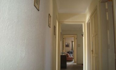 Venta casa 7 dorm, mansarda, gran jardín, Miraflores, Viña