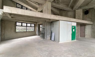 local en arriendo en chico norte. Cod A157