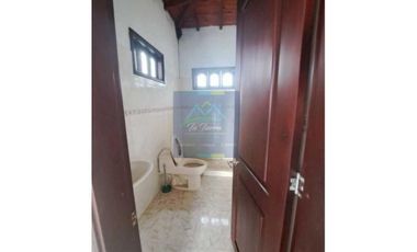 venta de casa campestre de 713 M2 en 380 mill en La Mesa Cund.