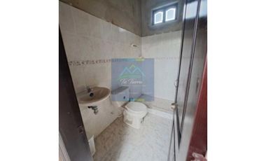 venta de casa campestre de 713 M2 en 380 mill en La Mesa Cund.