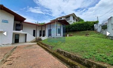 venta de casa campestre de 713 M2 en 380 mill en La Mesa Cund.