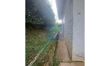venta de casa campestre de 713 M2 en 380 mill en La Mesa Cund.