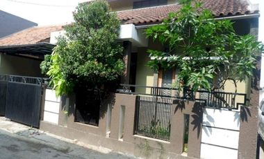 Rumah di Komplek Jl Pesantren Cimahi Dekat ke Tol Pasteur,Bandung