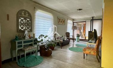 Casa en Venta en COD35747 Barrio Bayona a media cuadra Javiera Carrera